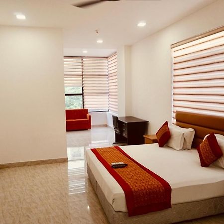 Amora Rooms Dwarka Neu-Delhi Exterior foto