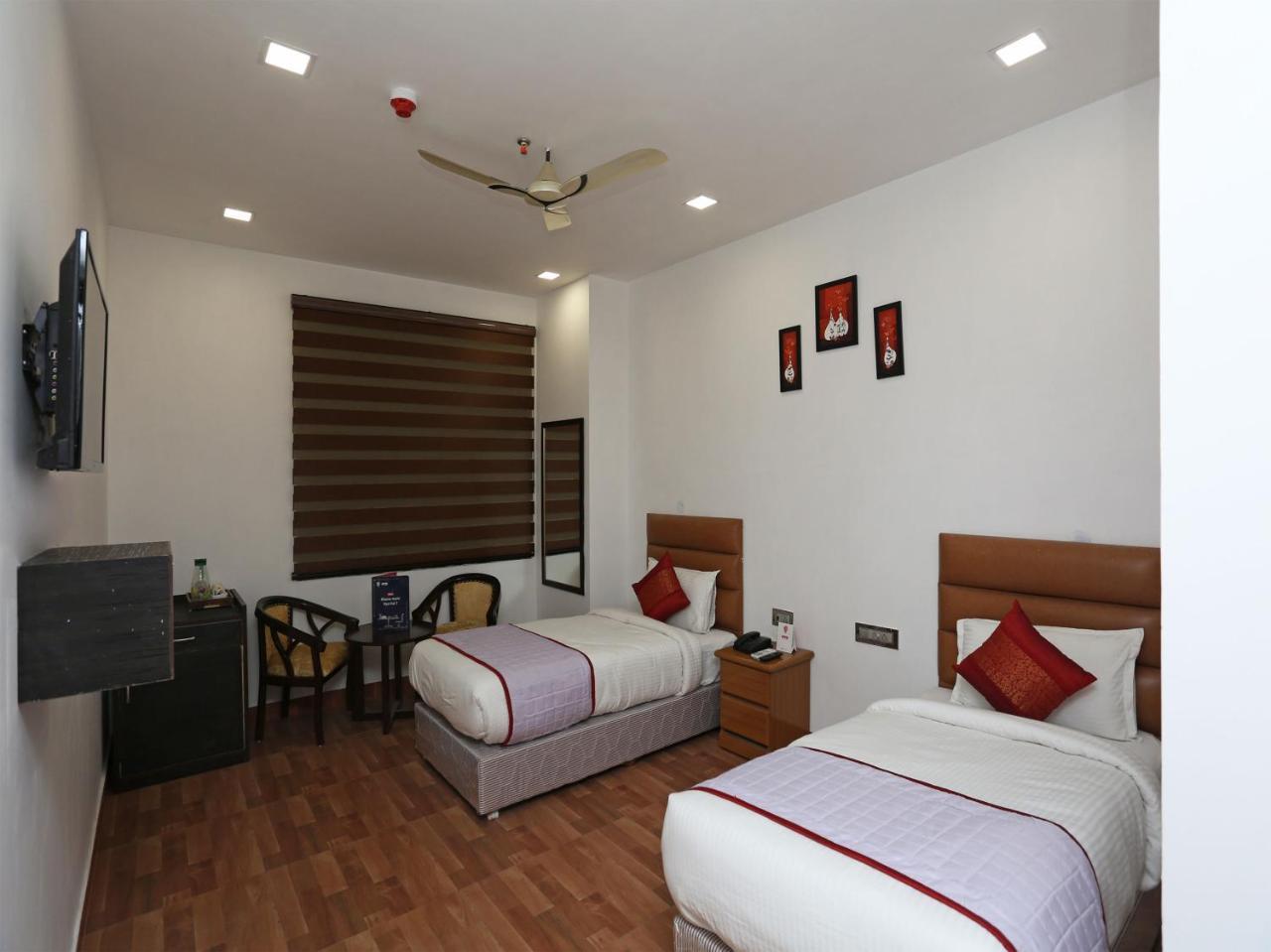 Amora Rooms Dwarka Neu-Delhi Exterior foto