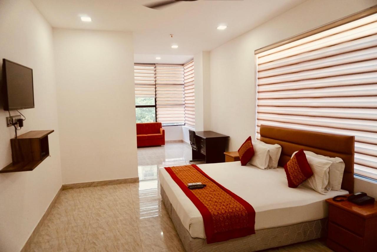 Amora Rooms Dwarka Neu-Delhi Exterior foto