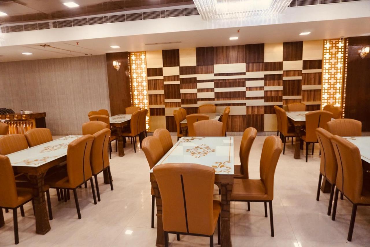 Amora Rooms Dwarka Neu-Delhi Exterior foto